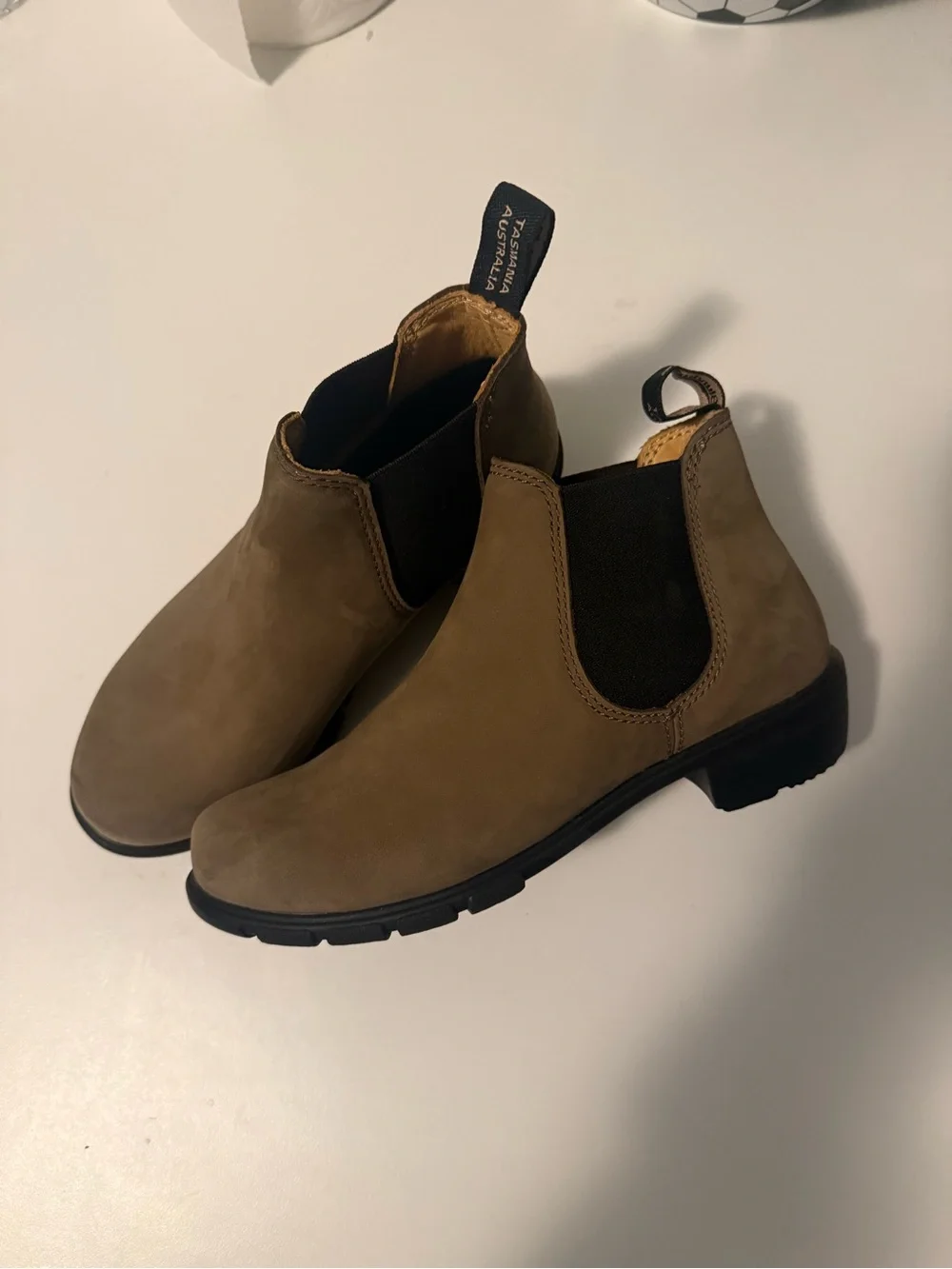 Blundstone Chelsea boots